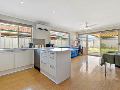 4B Tarwhine Place, Golden Bay WA 6174