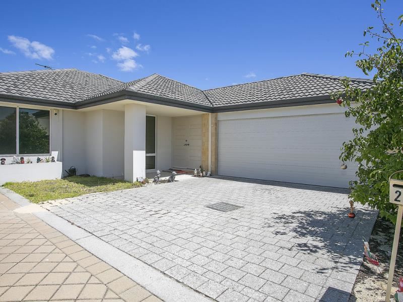 25 Monroe Cross, Aveley