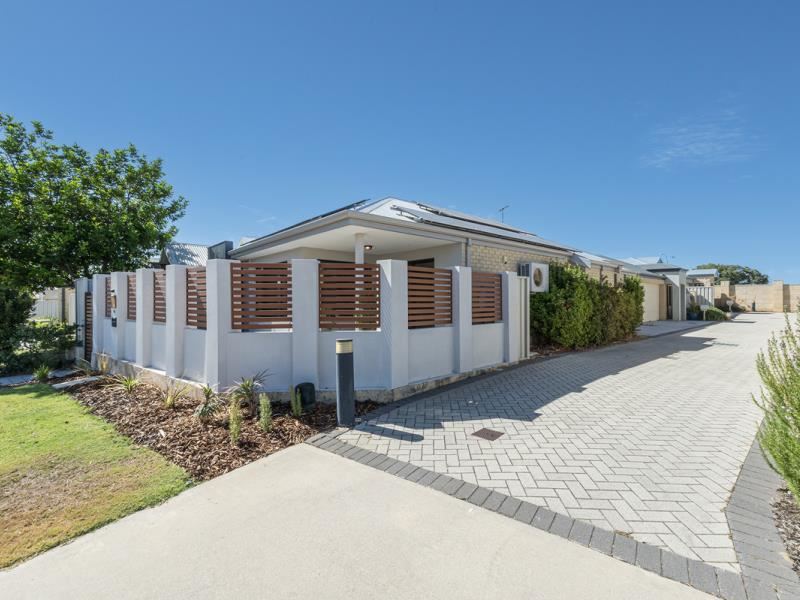 152 Shiraz Boulevard, Pearsall