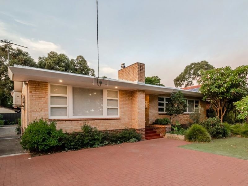 10 Canny Road, St James WA 6102