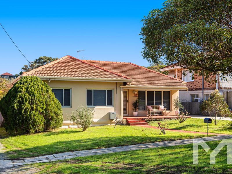 11 Field Street, Beaconsfield