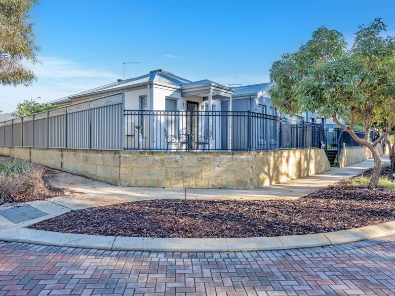 14 Somerford Promenade Corner, Wellard WA 6170