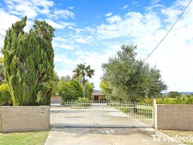 114 George Street, West Swan WA 6055