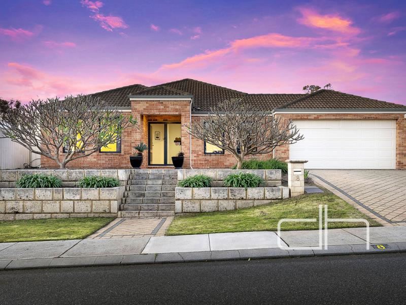 8 Willespie Street, Pearsall