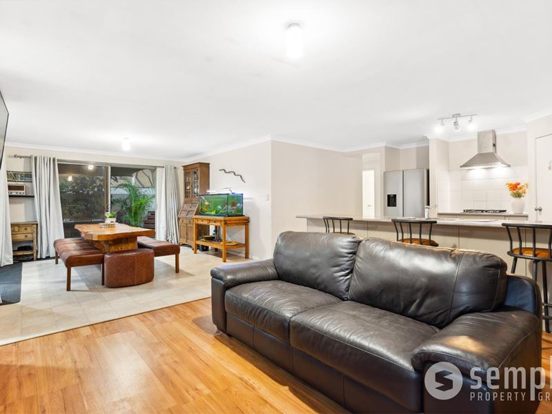 24 Minori Gardens, Yangebup