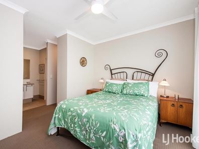 2 Thornbill Crescent, Coodanup WA 6210