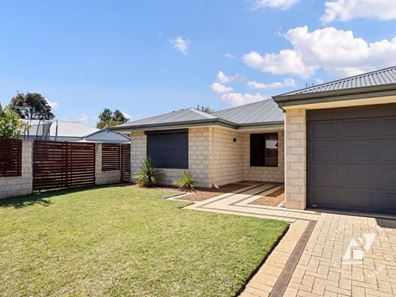 10 Hudson Place, West Busselton WA 6280