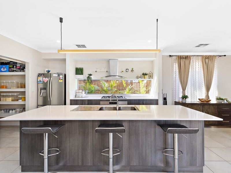 1 Torino Crescent, Piara Waters