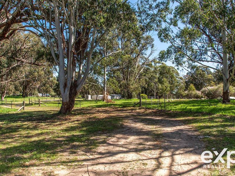 17 Dods Retreat, Lake Clifton WA 6215