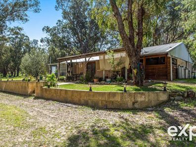 17 Dods Retreat, Lake Clifton WA 6215