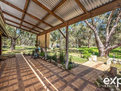 17 Dods Retreat, Lake Clifton WA 6215