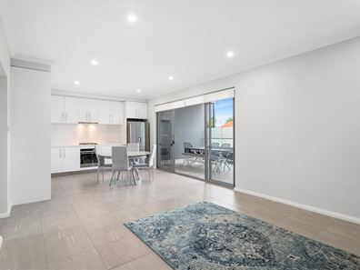 6/7 Muriel  Avenue, Innaloo WA 6018