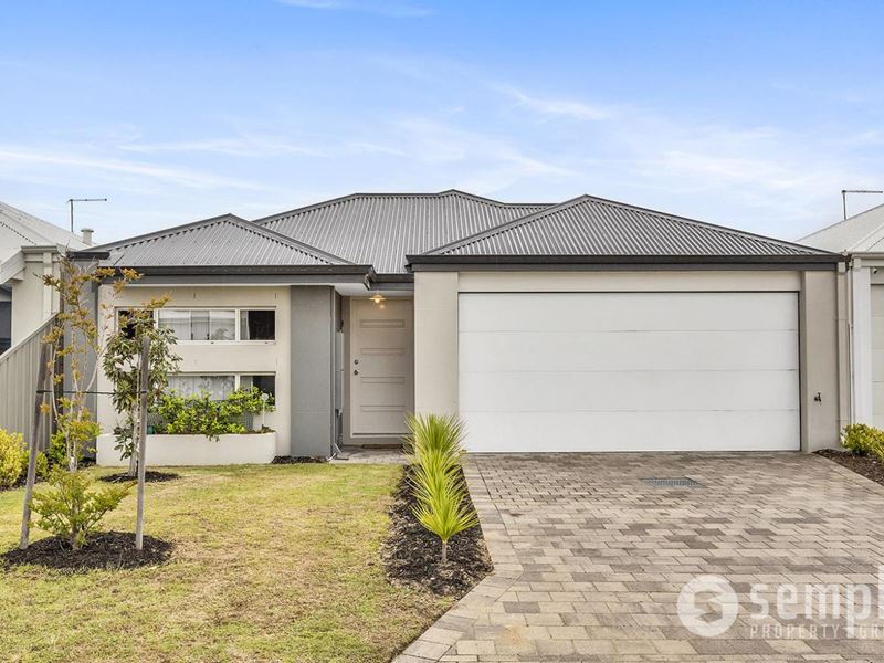 15 Impressa View, Piara Waters WA 6112