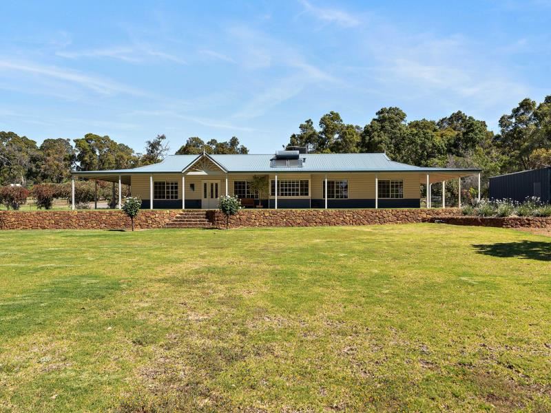 2 Cartland Court, Bedfordale WA 6112