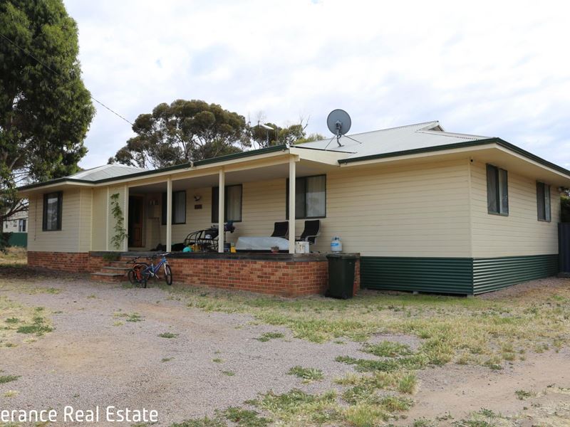 21 & Lot 85 Johns Street, Salmon Gums WA 6445