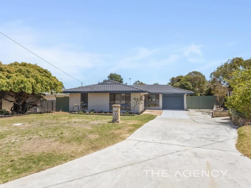 8 Helpman Way, Padbury WA 6025