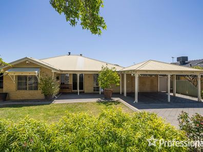 8 Aviemore Loop, Kingsley WA 6026