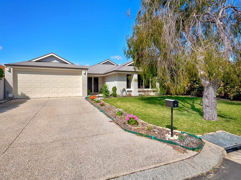 7 Jansz Road, Dalyellup WA 6230