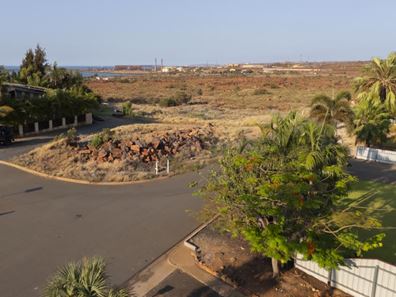 21 Patterson Crescent, Dampier WA 6713