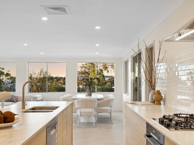 36 Parkinson Place, Hillarys