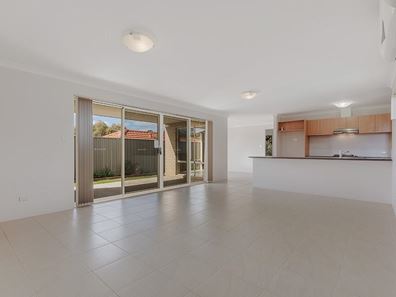 21 Blackmore Way, Wellard WA 6170