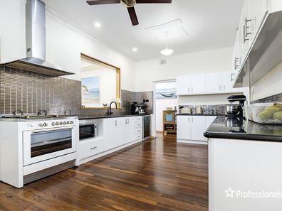 224 George Road, Beresford WA 6530