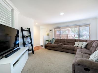 39 Sunningdale Circle, Cooloongup WA 6168