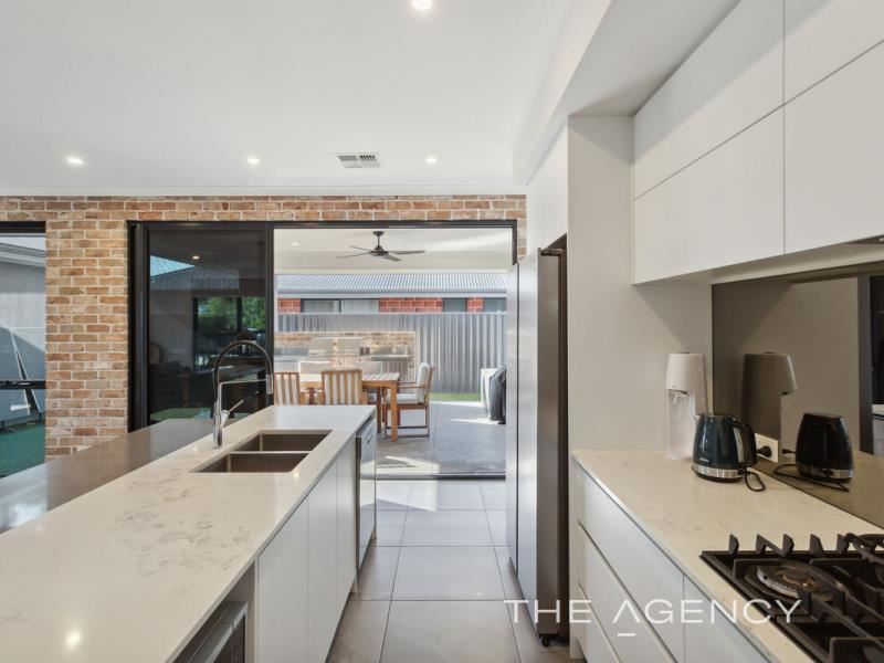 13 Northgate Promenade, Bushmead