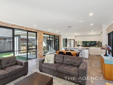 13 Northgate Promenade, Bushmead WA 6055