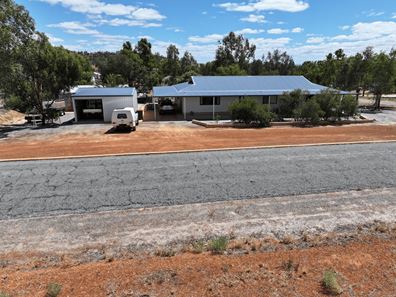 9 & 11 Broad Street, Mingenew WA 6522