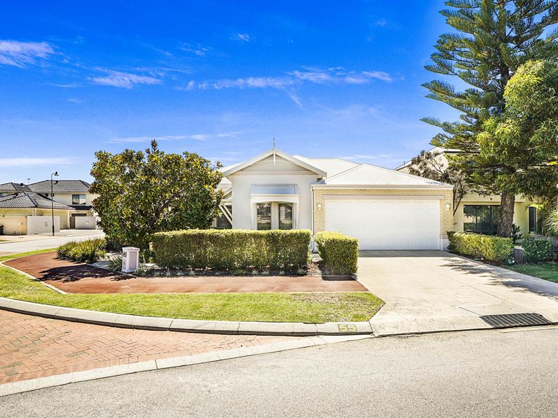 55 Coralvine Grange, Stirling