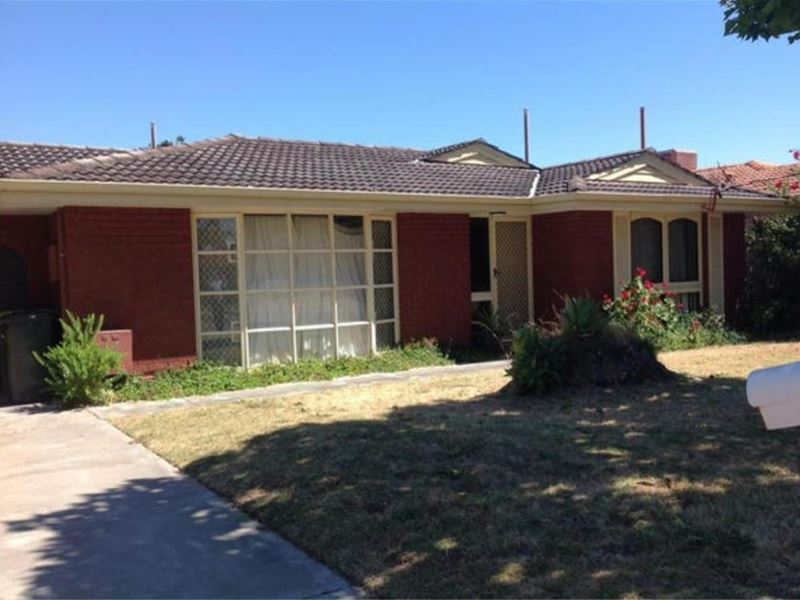 7 Solandra Way, Forrestfield WA 6058