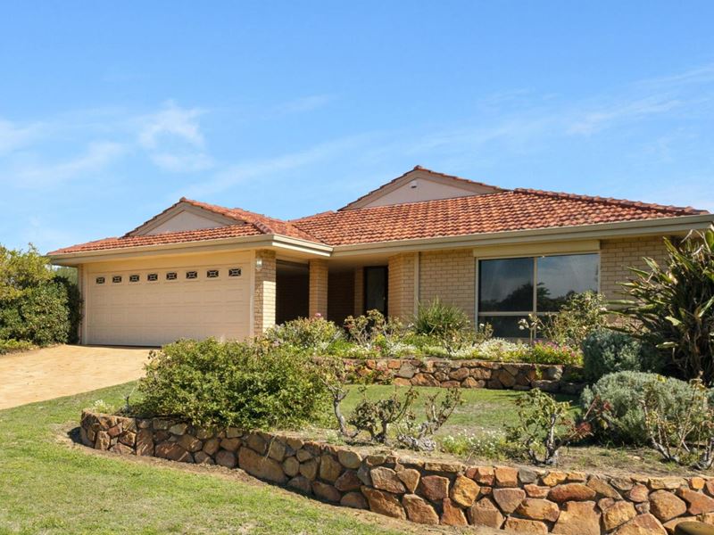 68 Bernedale Way, Duncraig WA 6023