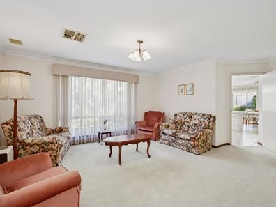 68 Bernedale Way, Duncraig WA 6023