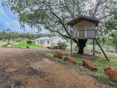 62 Citron Way, Lower Chittering WA 6084