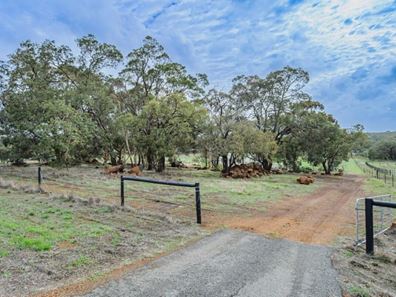 62 Citron Way, Lower Chittering WA 6084
