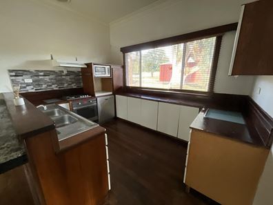 32 POLLARD STREET, Boddington WA 6390
