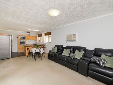 7 Anita Place, Lesmurdie WA 6076