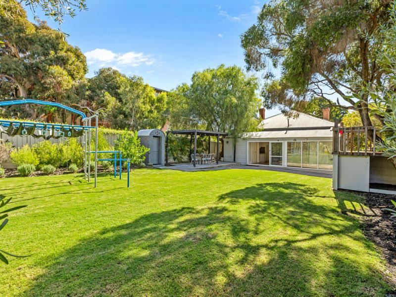 74 Shenton Road, Swanbourne WA 6010
