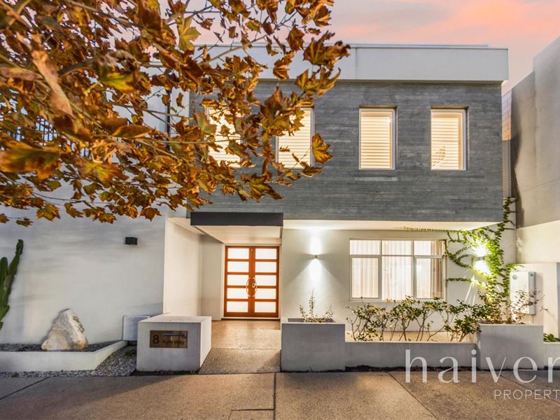 8 Kyle Way, Claremont