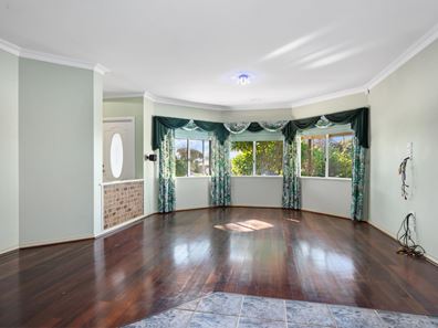 16 Turich Way, Victory Heights WA 6432