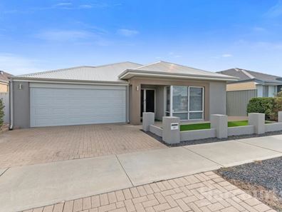 24 Roulettes Parade, Clarkson WA 6030