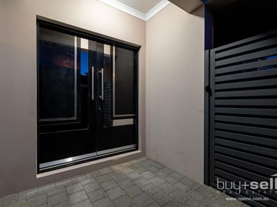 140/C RAVENSWOOD DRIVE , Nollamara WA 6061