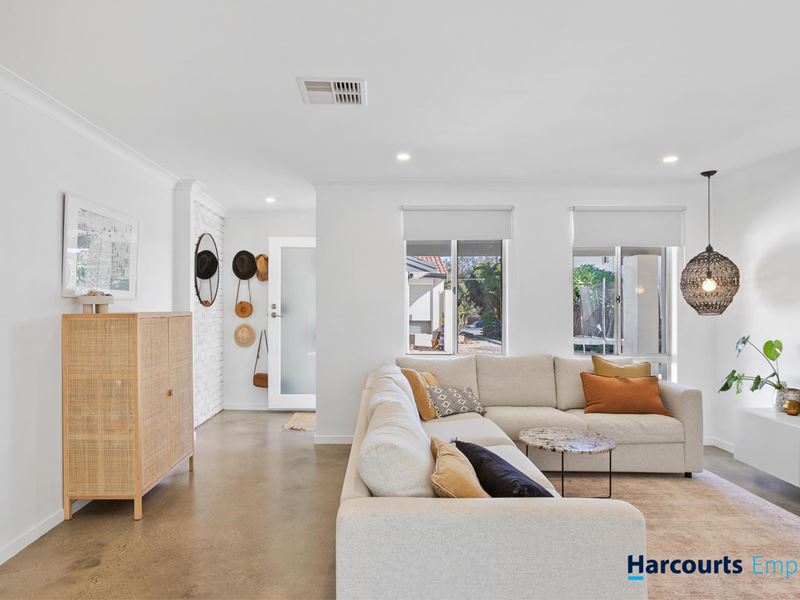 2/56 Deanmore Road, Scarborough WA 6019