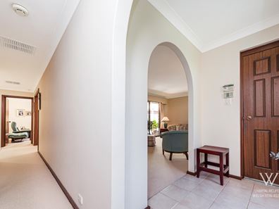96 Regency Drive, Thornlie WA 6108