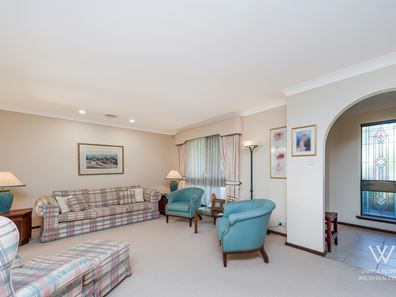 96 Regency Drive, Thornlie WA 6108