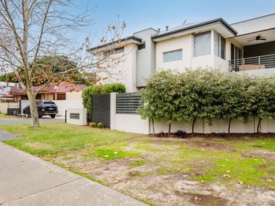 1/1 Juliet Road, Coolbellup WA 6163