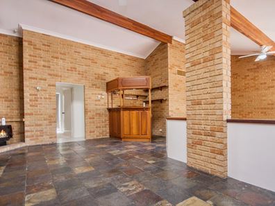 2A Keane Close, Winthrop WA 6150