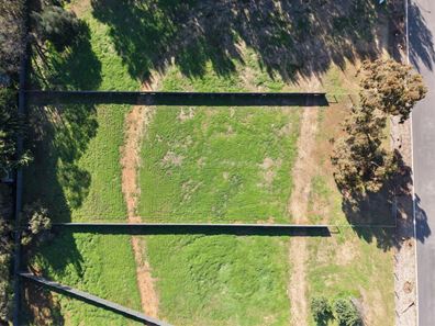 13 Diliboort Drive, Mount Helena WA 6082