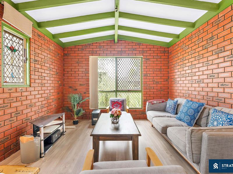 11B Gladstone Road, Armadale